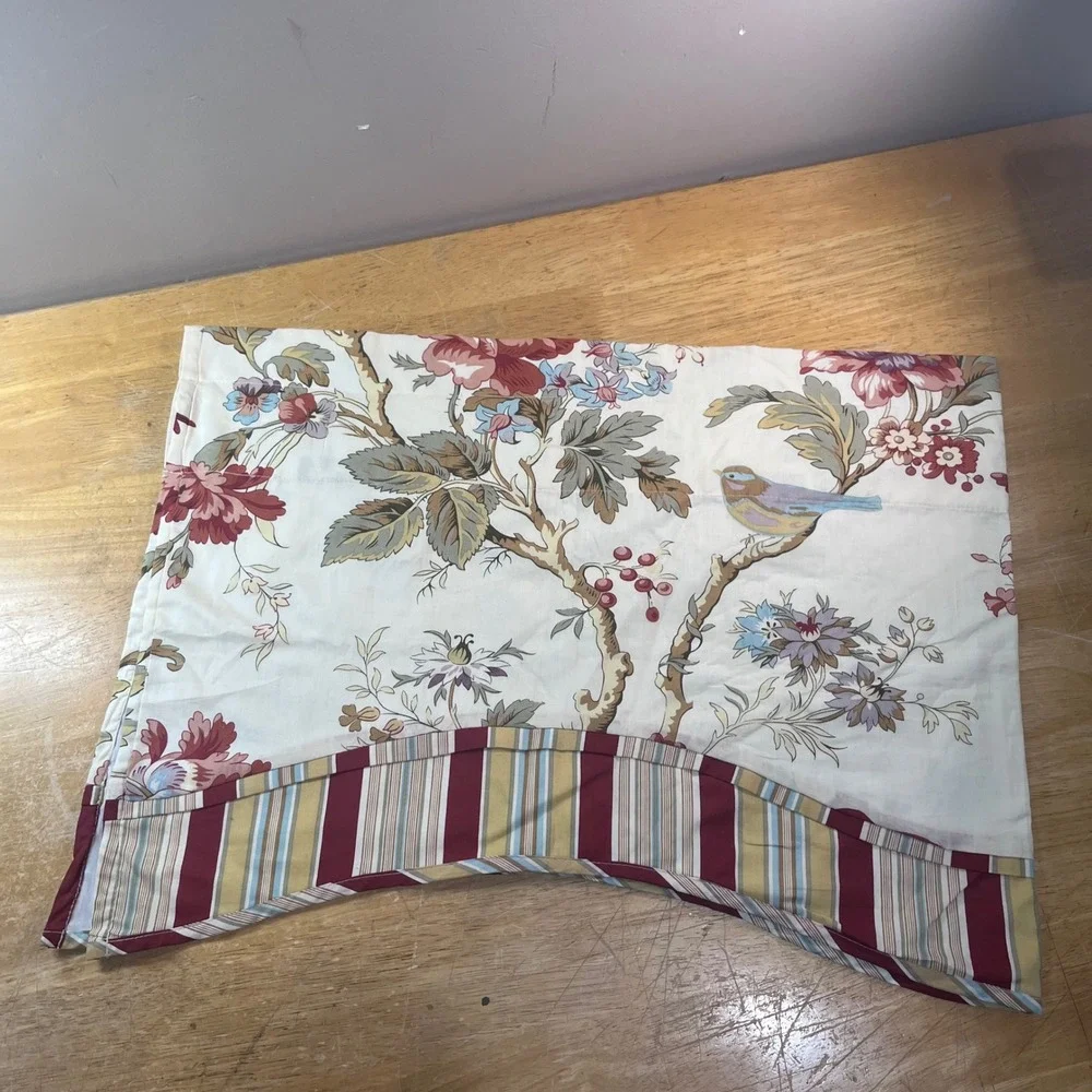 Waverly Scalloped Valance 48x18 Vtg Style Floral Bird Striped Trim Cream Red